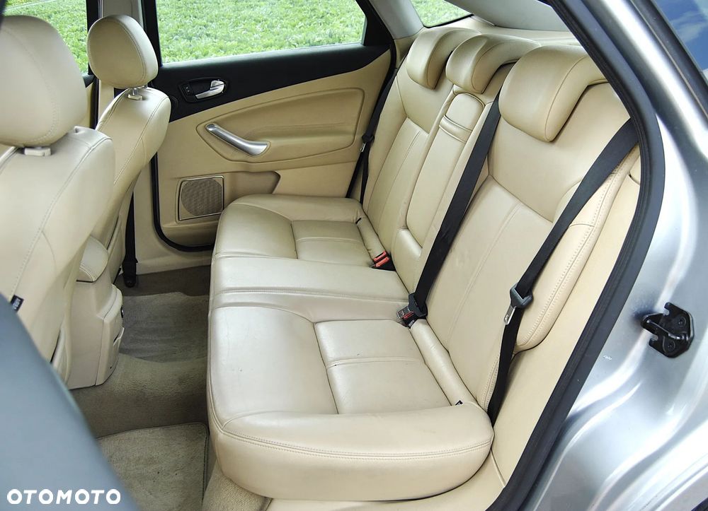 Ford Mondeo 2.0 TDCi Ghia X - 8