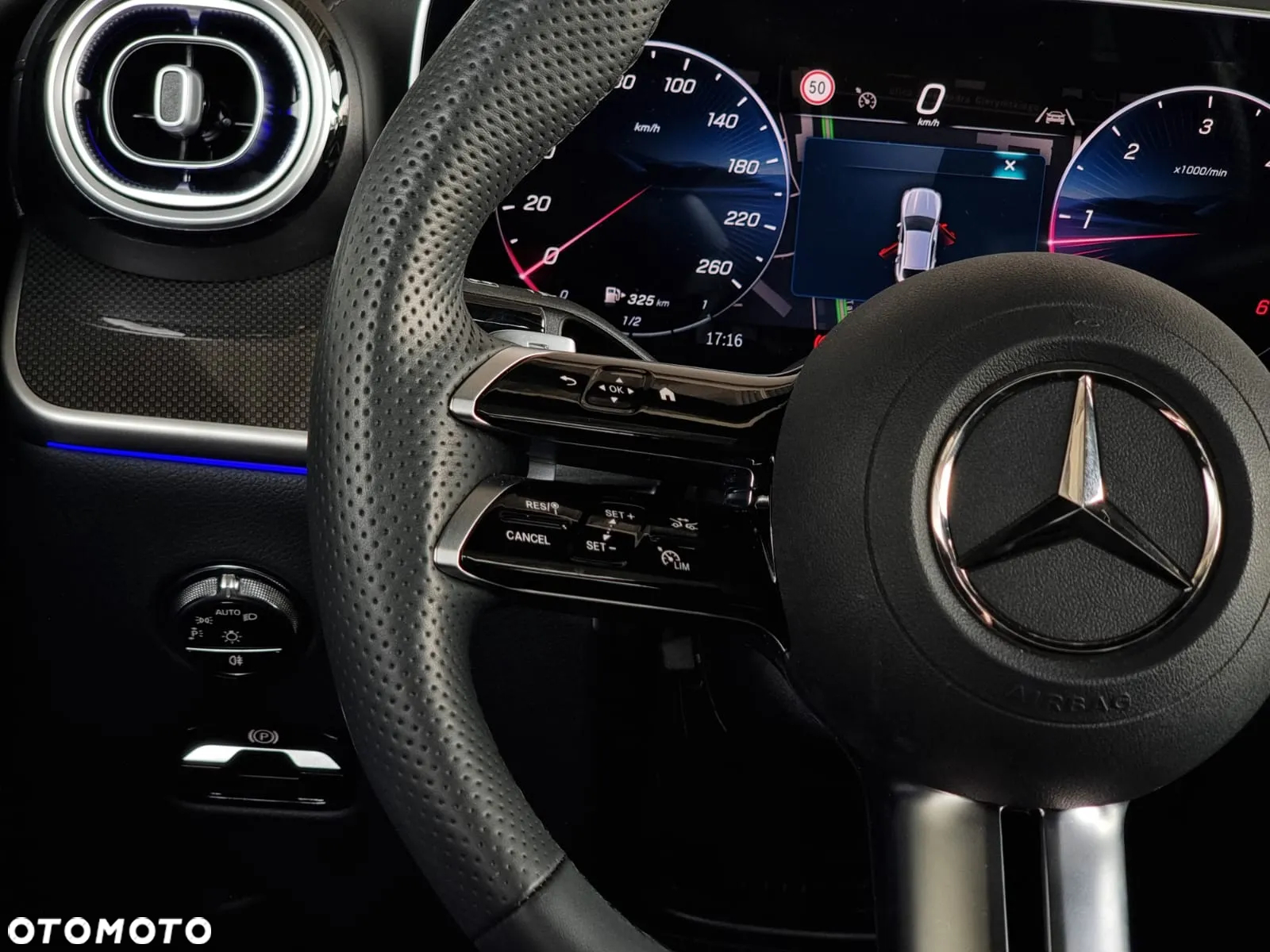 Mercedes-Benz GLC - 18