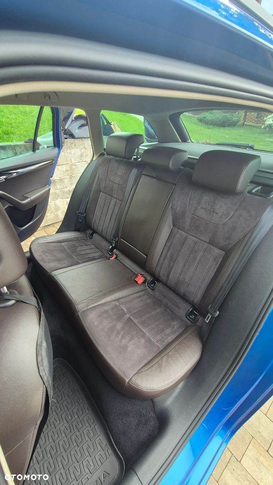 Skoda Octavia 2.0 TDI 4x4 L&K DSG - 18