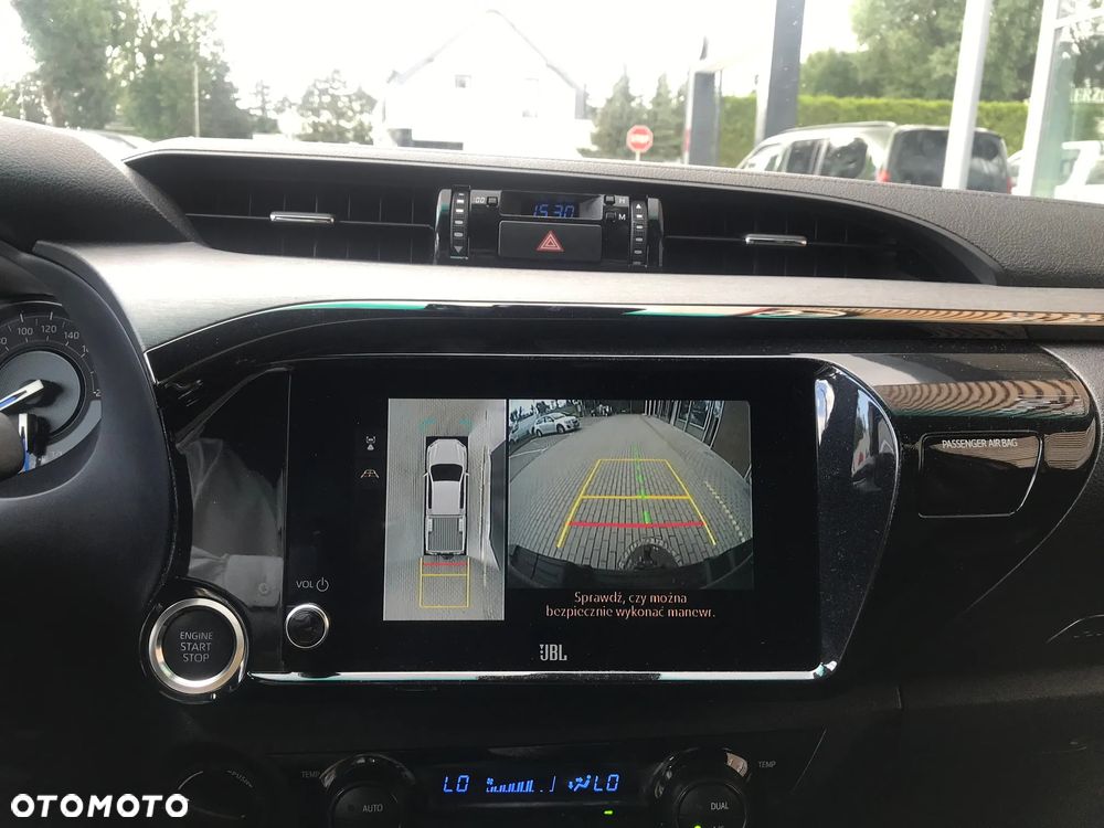 Toyota Hilux 2.8 D-4D mHEV Double Cab Invincible 4x4 - 29