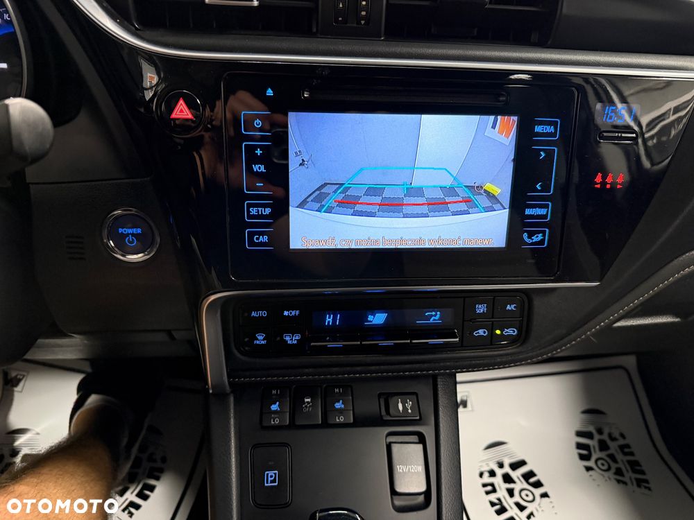 Toyota Auris - 12