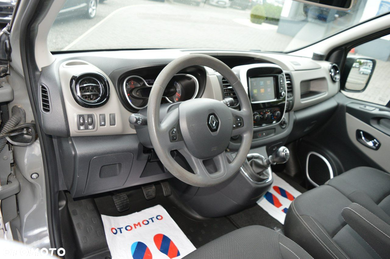 Renault Trafic - 21