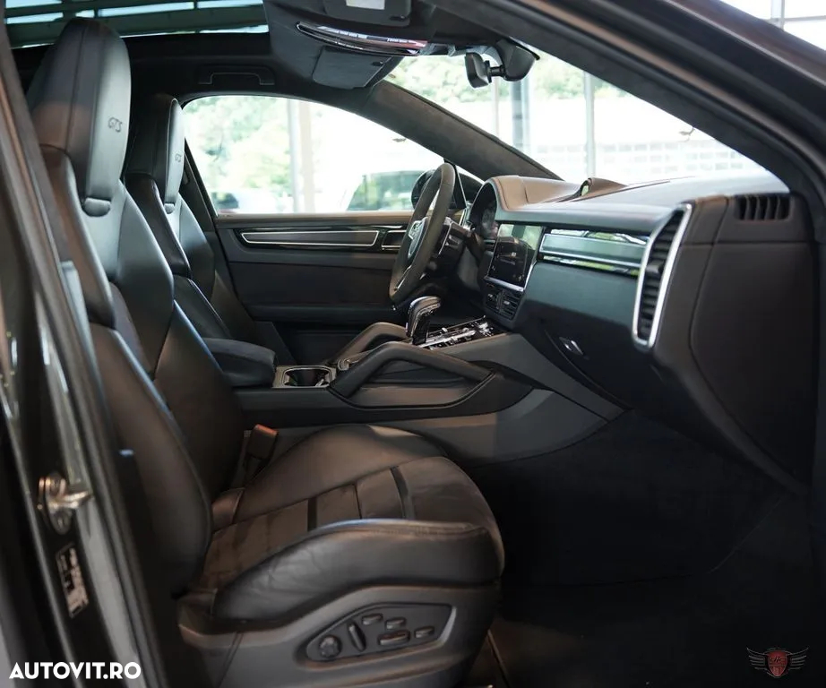 Porsche Cayenne Coupe GTS Tiptronic S - 15