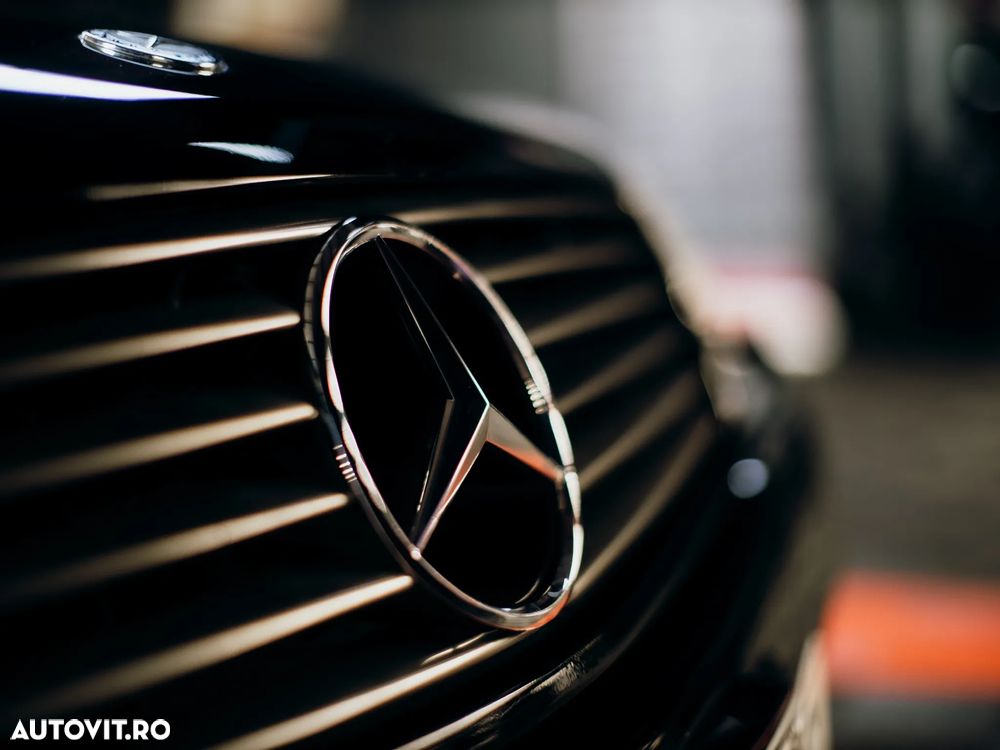 Mercedes-Benz SL - 28