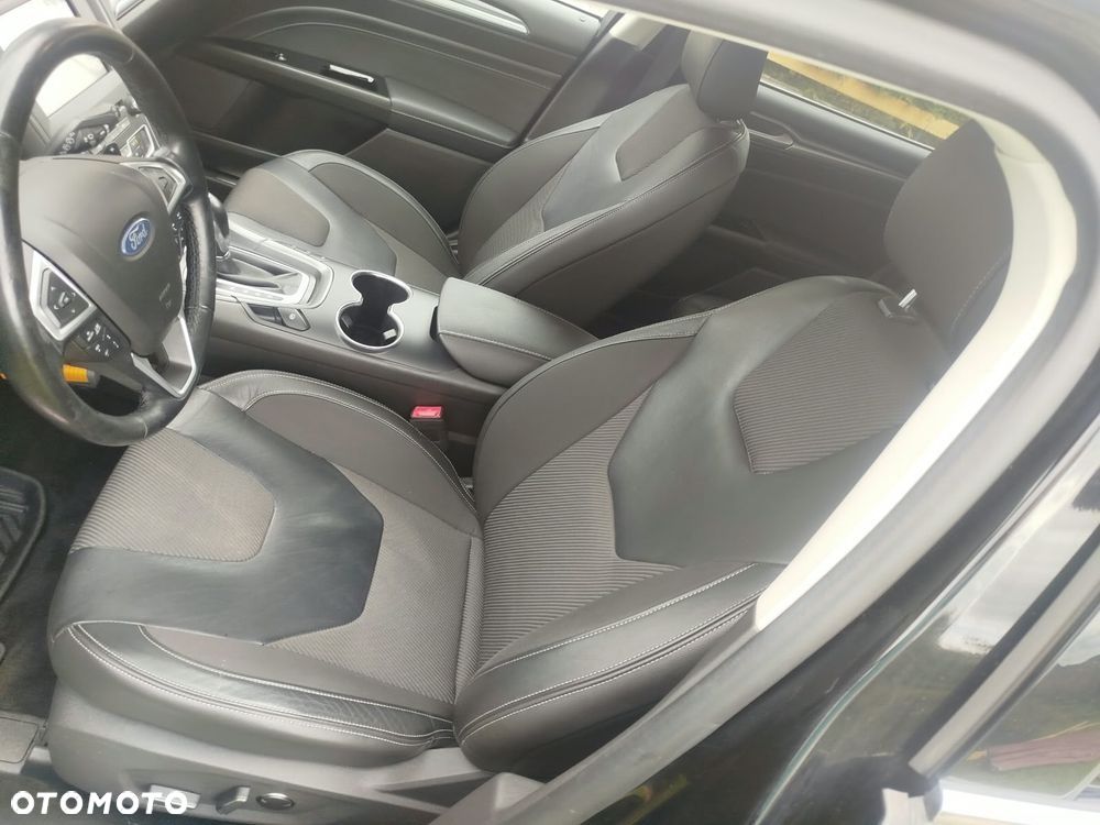 Ford Mondeo 2.0 TDCi Titanium PowerShift - 34