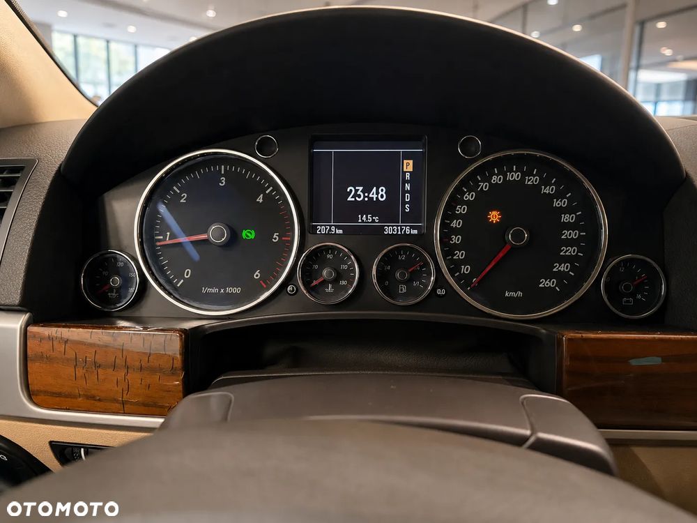 Volkswagen Touareg 3.0 V6 TDI Tiptr - 9