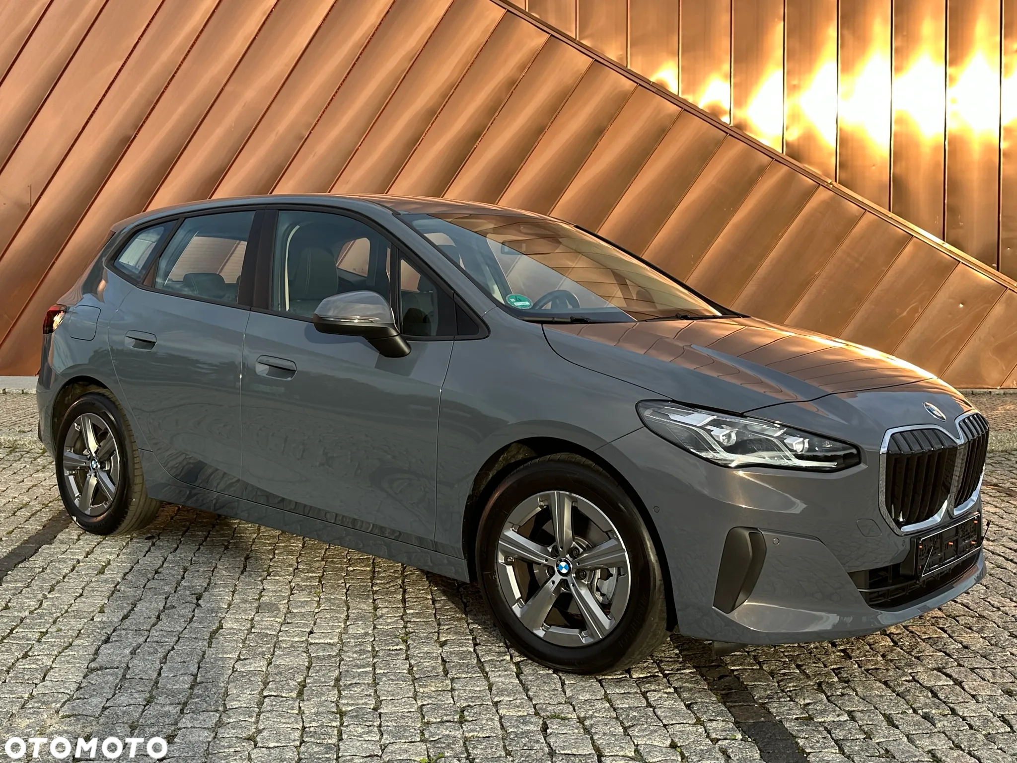 BMW Seria 2 220i Active Tourer - 8