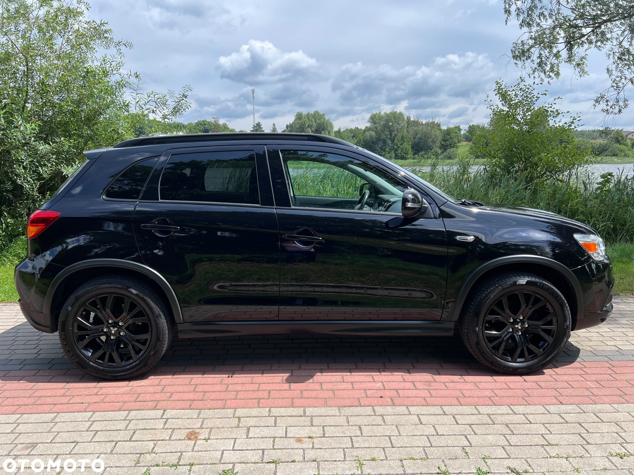 Mitsubishi ASX 1.6 Black Edition - 2