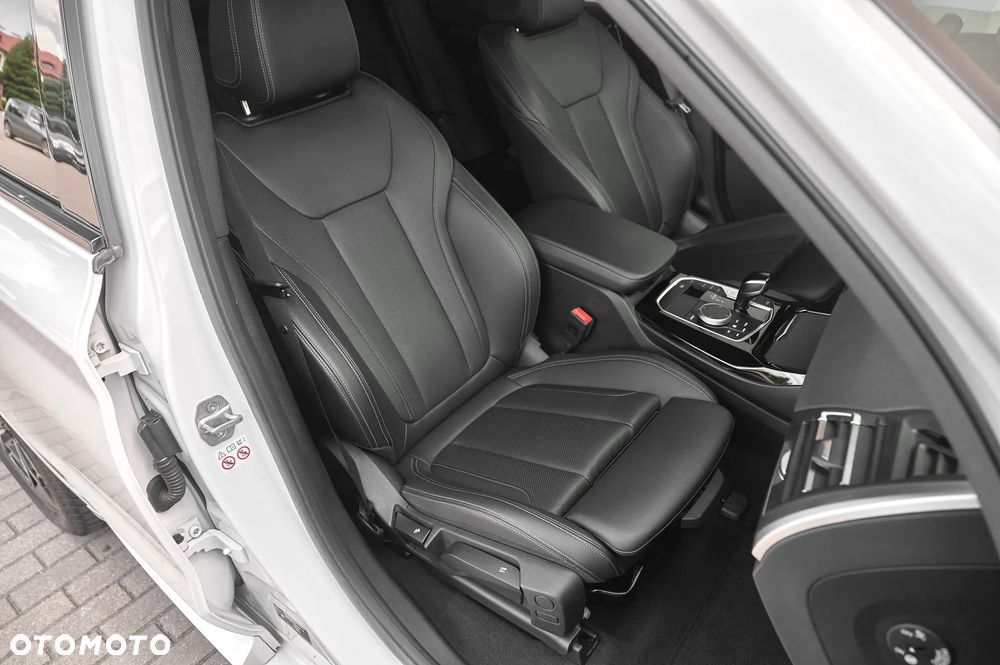 BMW X3 sDrive18d M Sport - 29