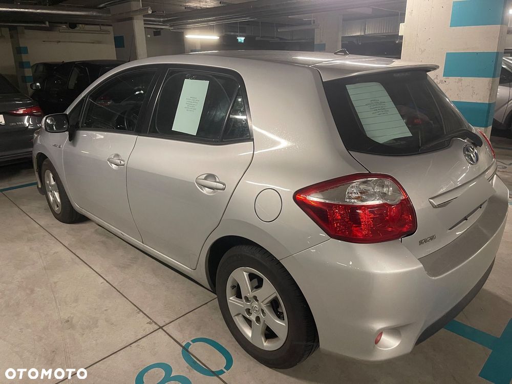 Toyota Auris - 2