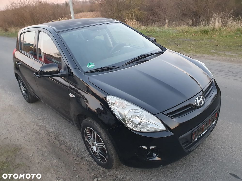 Hyundai i20 1.2 UEFA EURO 2012 Edition - 2