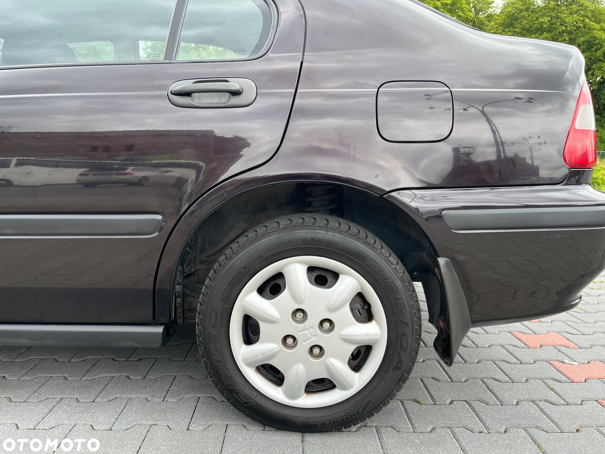 Honda Civic 1.4i S - 28
