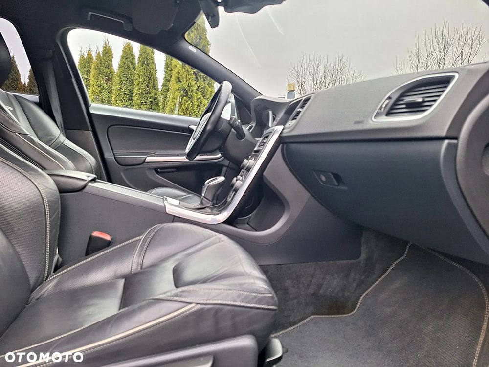 Volvo S60 T3 Powershift RDesign - 23