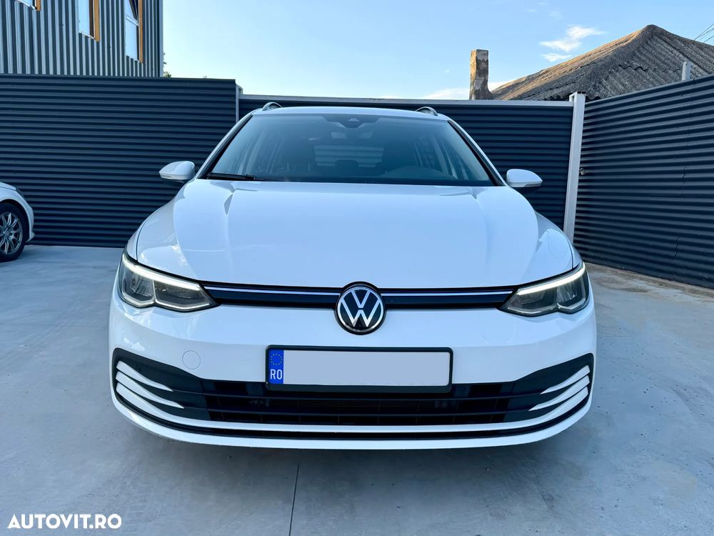 Volkswagen Golf 1.5 eTSI ACT DSG MHEV Life - 2