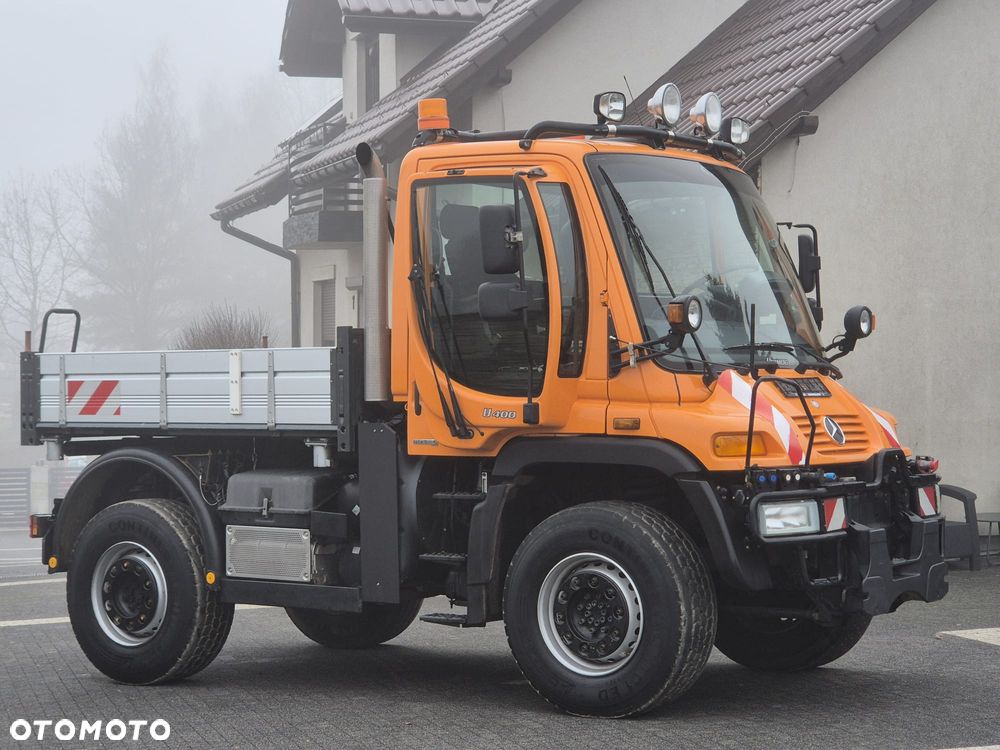 Unimog U400 Ciągnik - 2