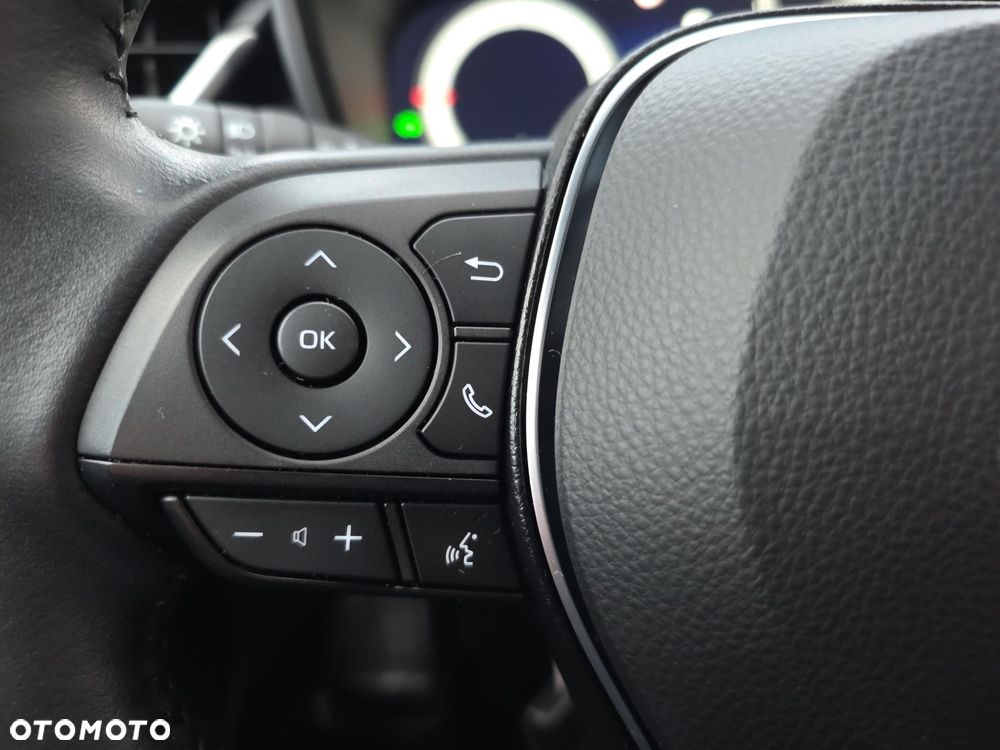 Toyota Corolla 1.8 Hybrid Comfort - 17