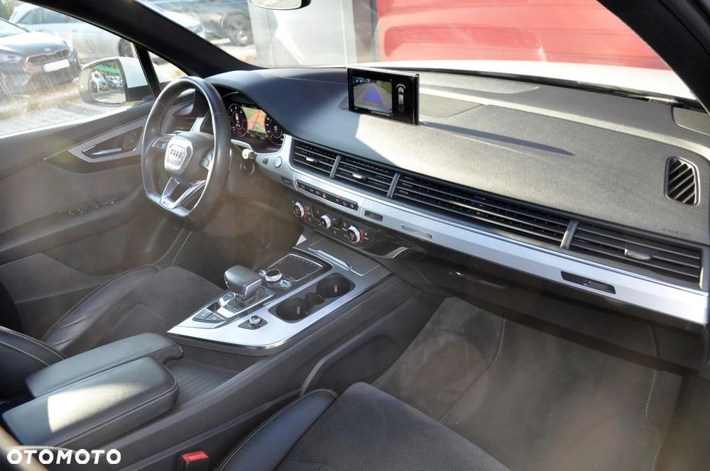 Audi Q7 - 36