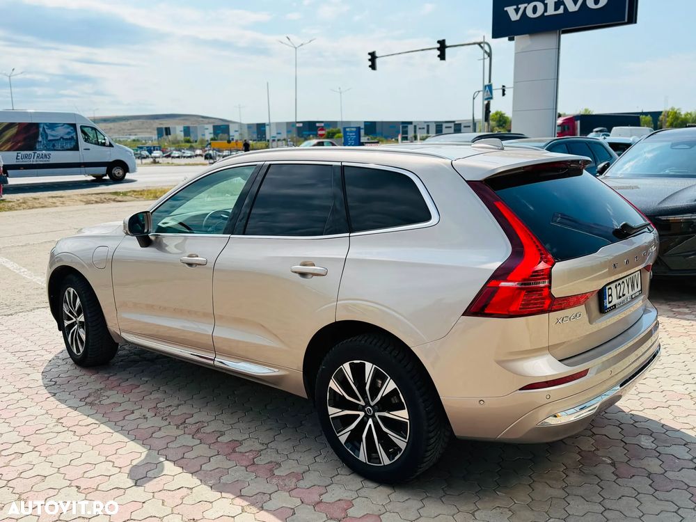 Volvo XC 60 Recharge T8 AWD AT Plus Bright - 4