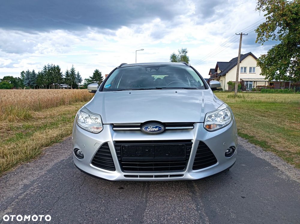Ford Focus 1.6 TDCi DPF SYNC Edition - 28