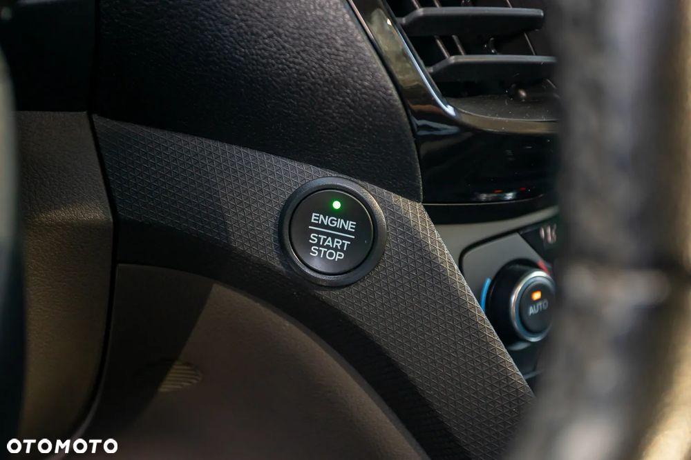 Ford Tourneo Connect Grand - 24