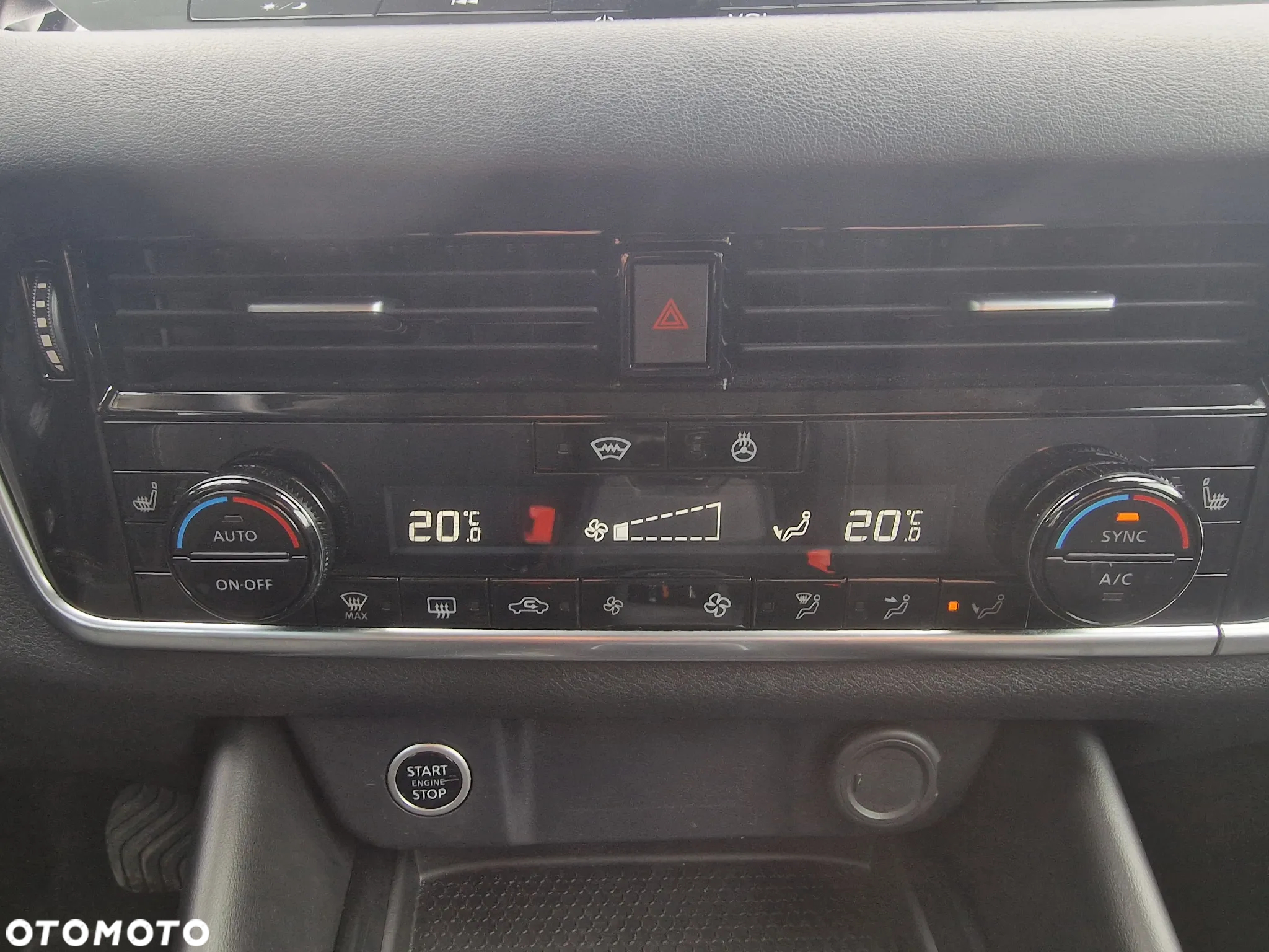 Nissan Qashqai - 13