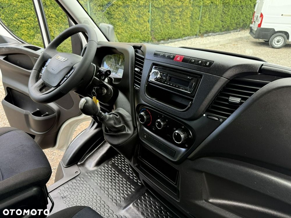Iveco Daily 35C15 - 12
