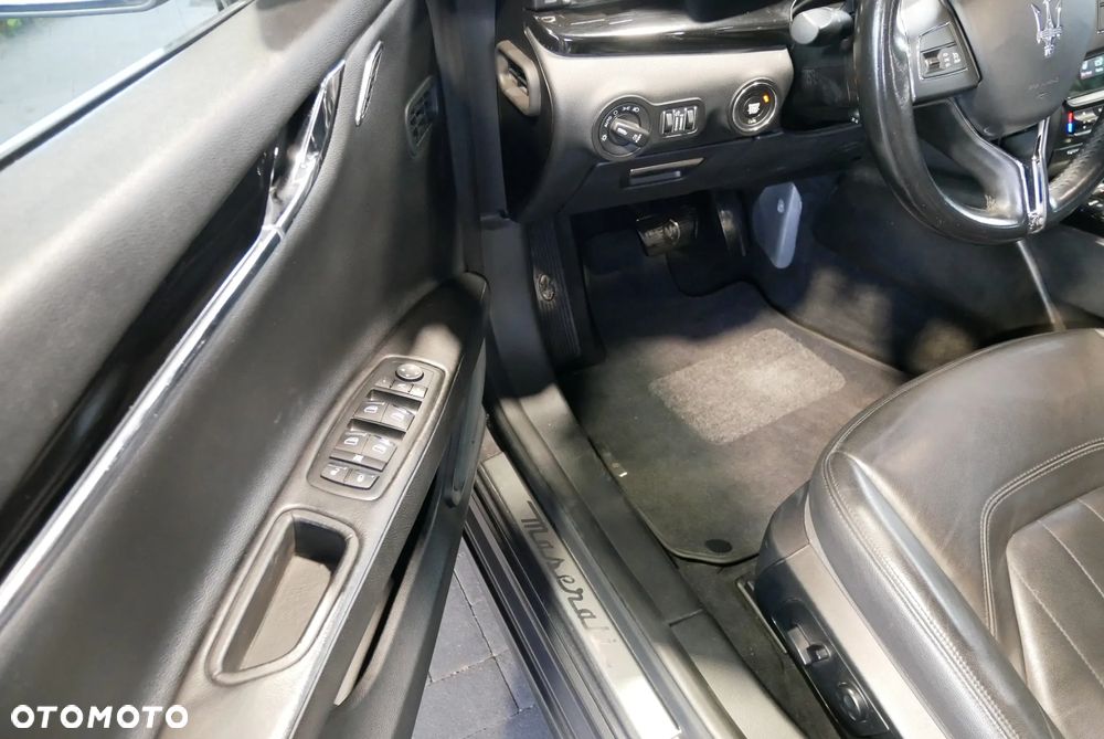 Maserati Quattroporte S - 22