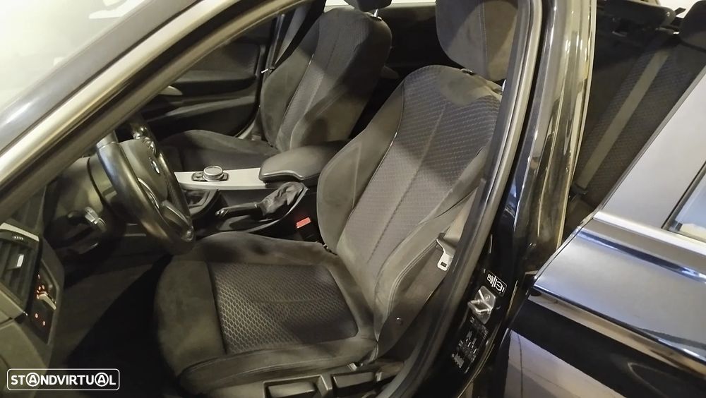 BMW 316 i Touring Pack M - 6