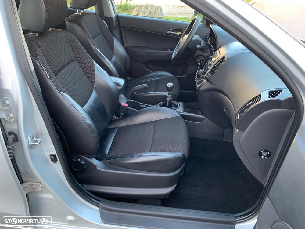 Hyundai i30 1.6 CRDI STyle CPF - 9