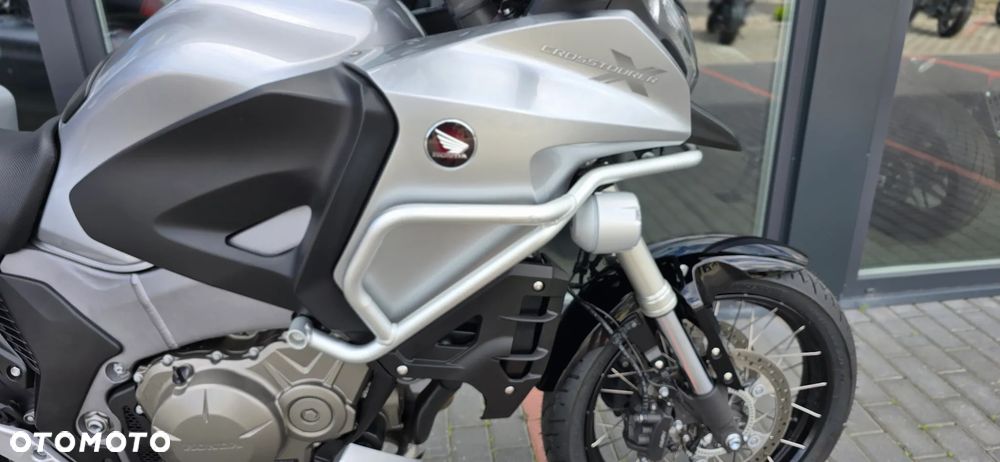 Honda VFR - 10