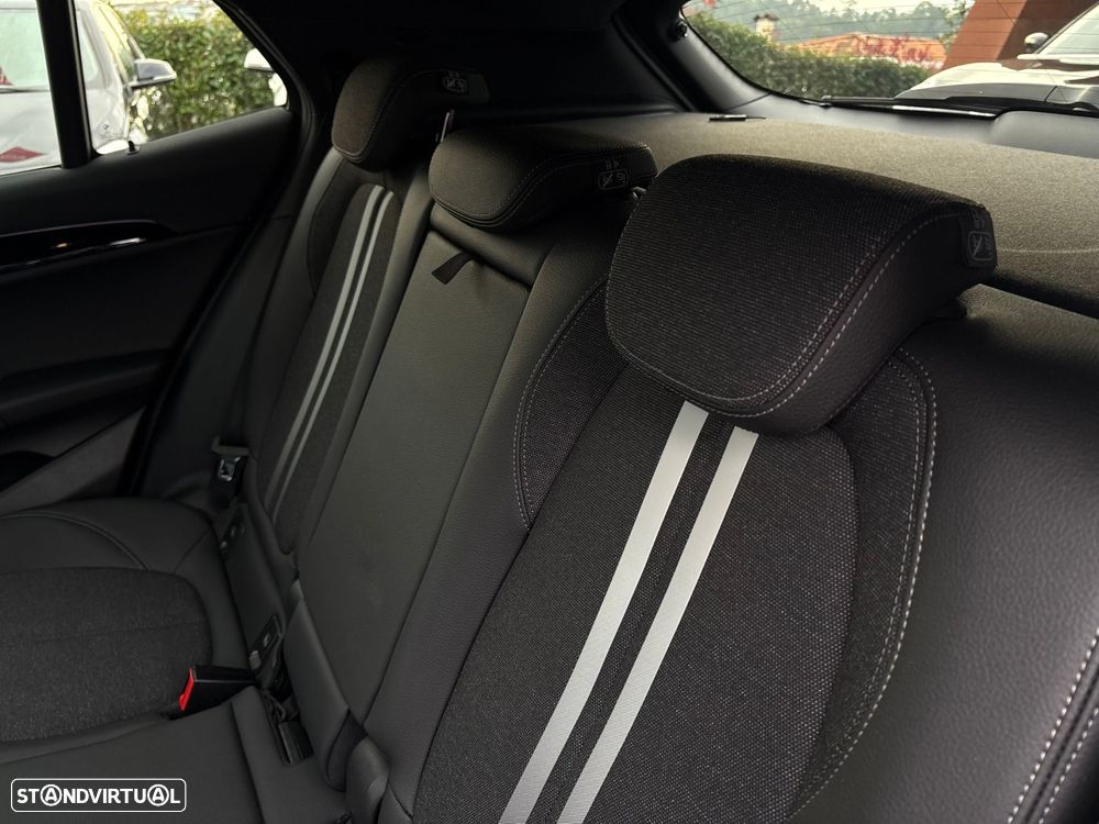 BMW X2 25 e xDrive Pack M - 26