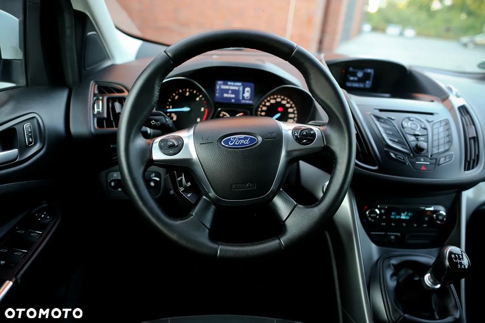 Ford Kuga 2.0 TDCi 2x4 SYNC - 23