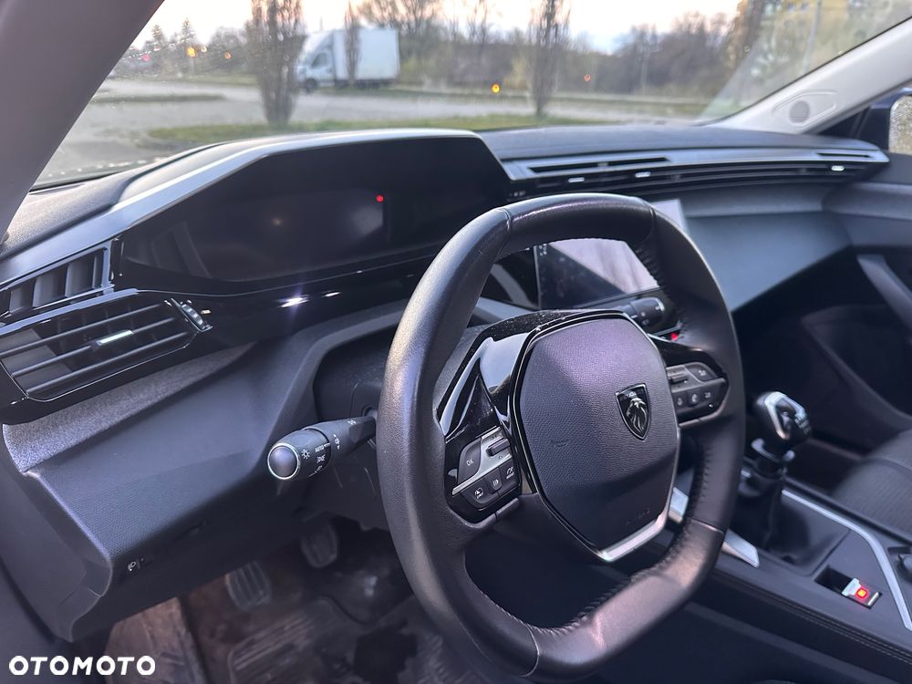Peugeot 308 1.5 BlueHDi Allure S&S - 18