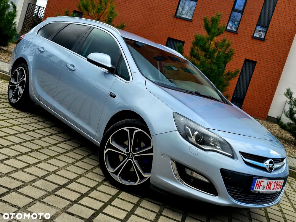 Opel Astra 2.0 CDTI Exklusiv - 1