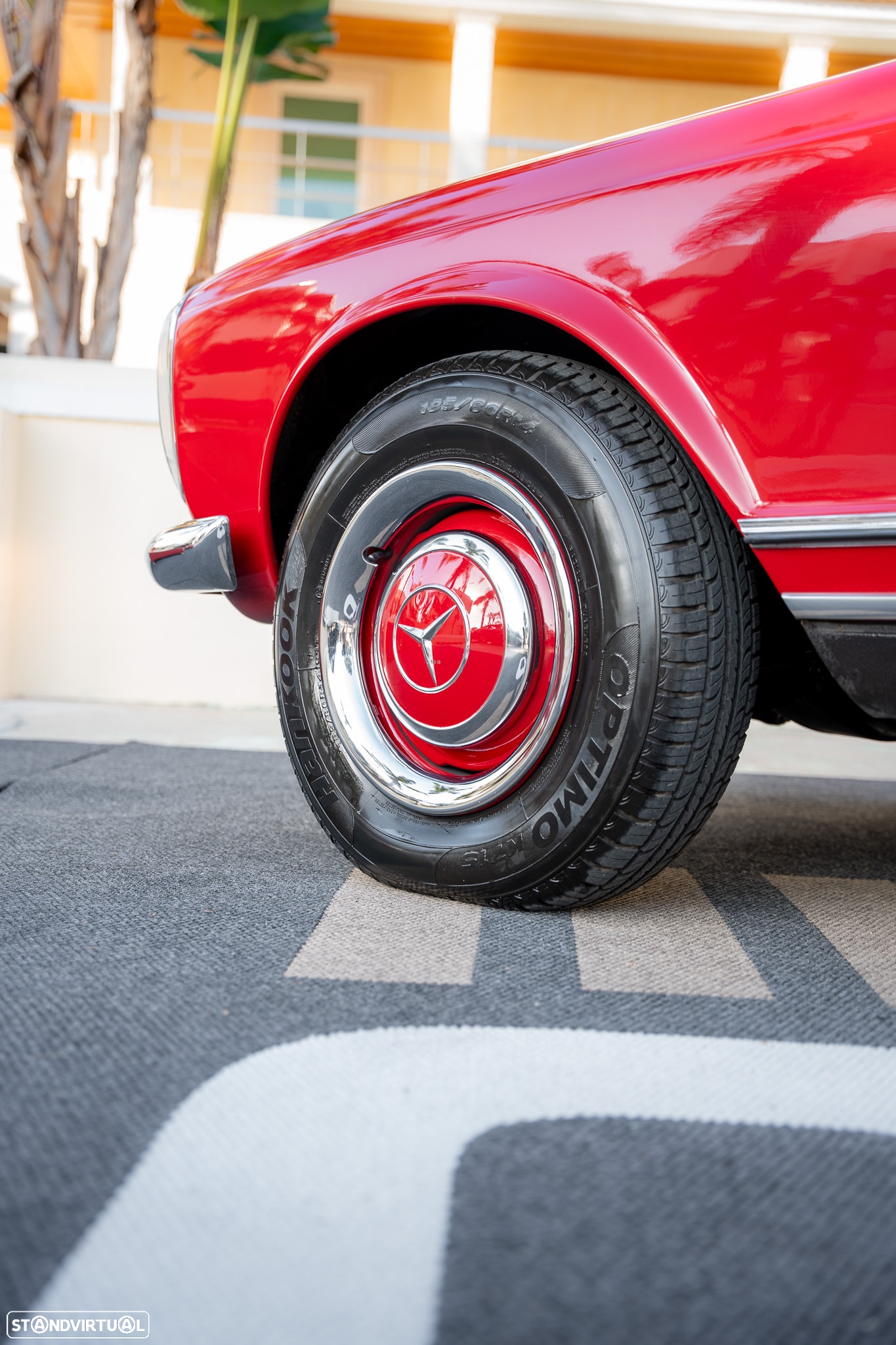 Mercedes-Benz SL 230 - 11