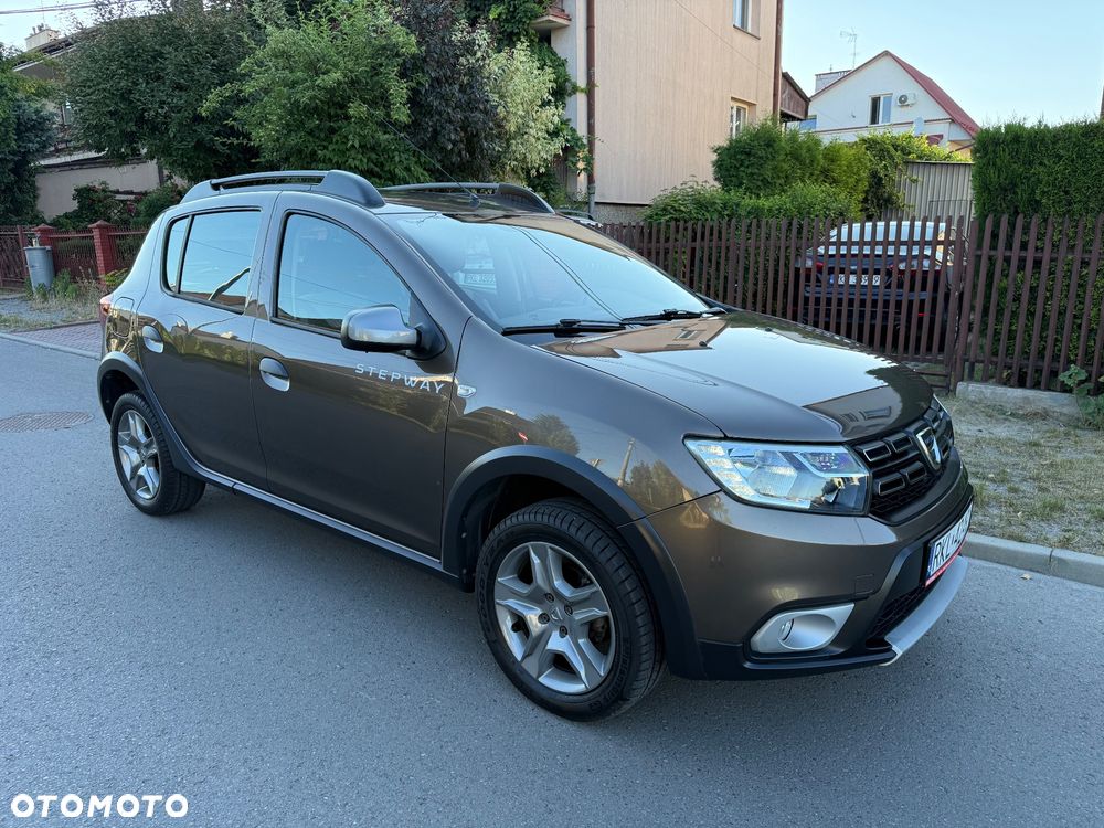 Dacia Sandero 0.9 TCe SL Celebration S&S - 13