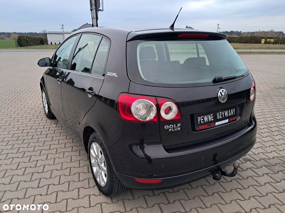 Volkswagen Golf Plus - 12