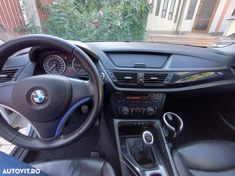 BMW X1 xDrive20d - 8
