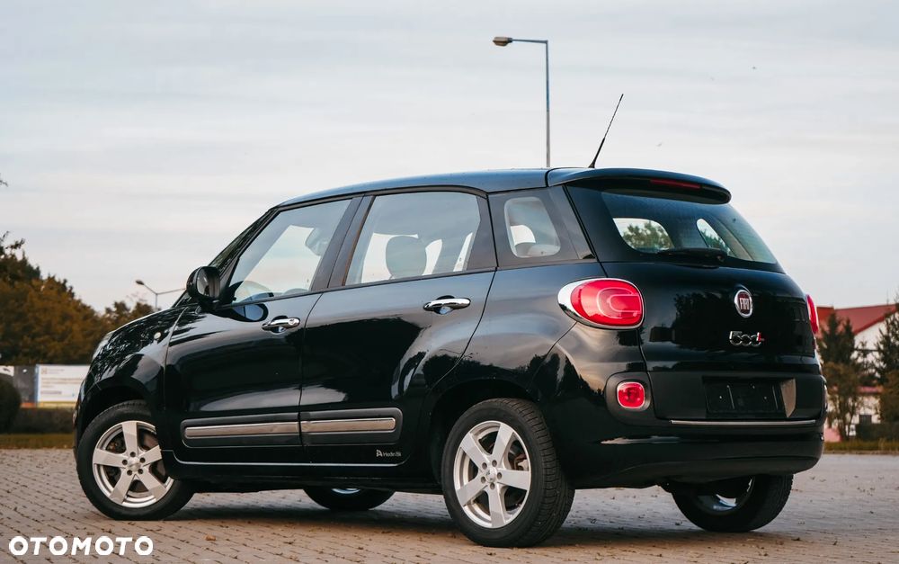 Fiat 500L 1.4 T-Jet 16V Lounge - 9