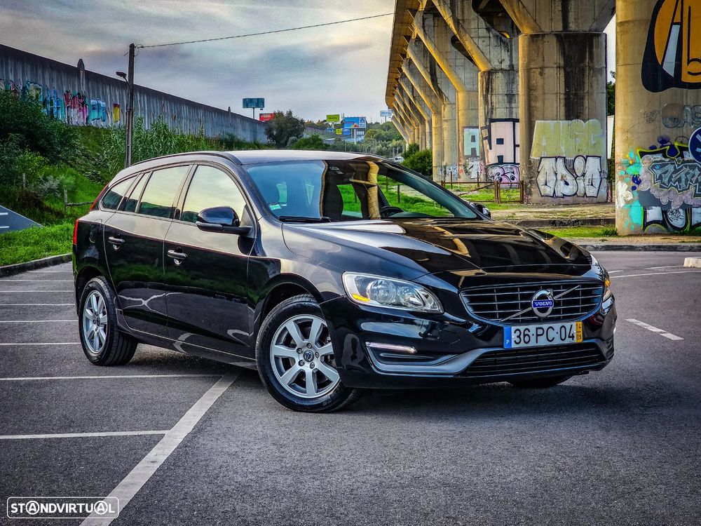 Volvo V60 2.0 D4 Kinetic - 1
