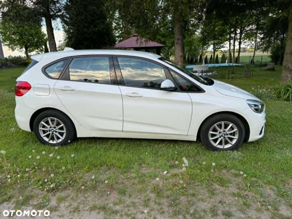 BMW Seria 2 214d - 23