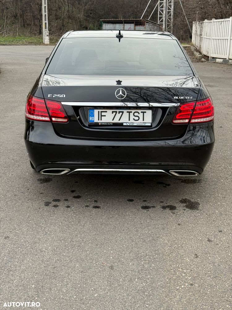 Mercedes-Benz E 250 BlueTEC 4MATIC - 10