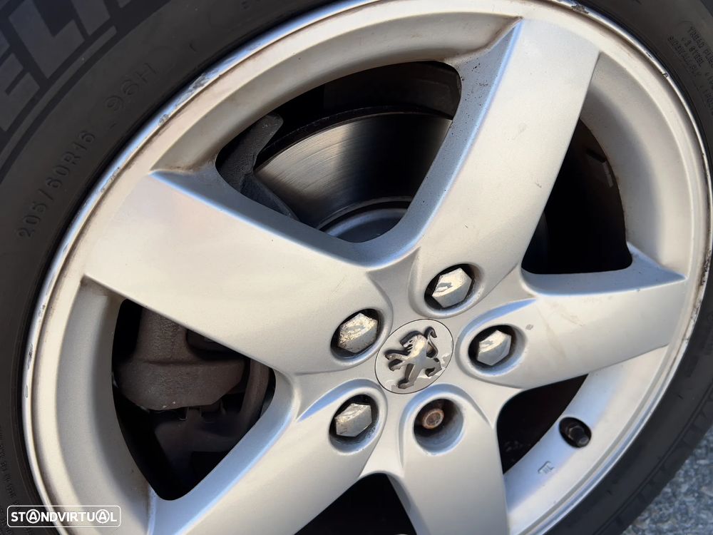 Peugeot 407 SW 2.0 HDi Executive - 28