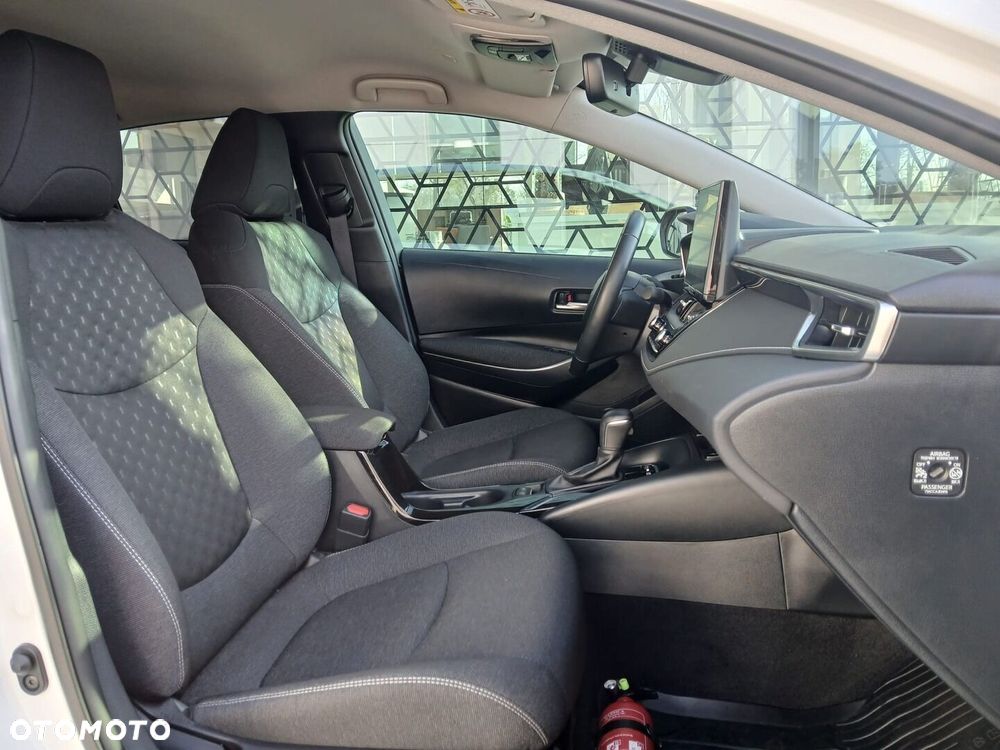 Toyota Corolla 1.8 Hybrid Style - 25