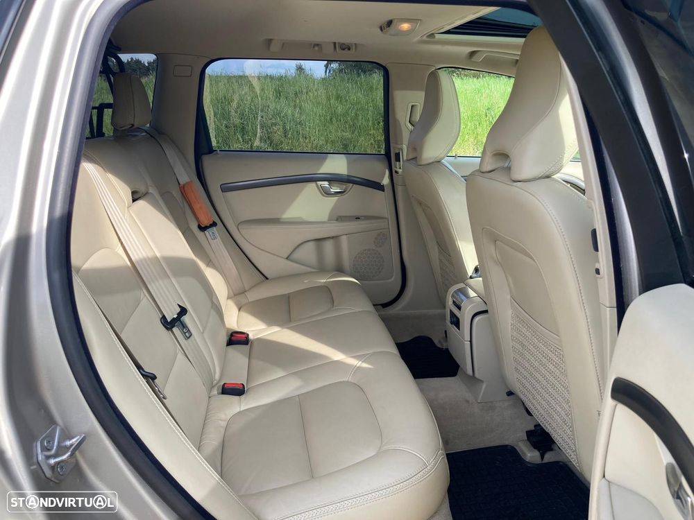 Volvo XC 70 D4 Geartronic Summum - 13