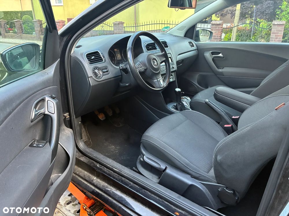 Volkswagen Polo 1.2 TSI MATCH - 11