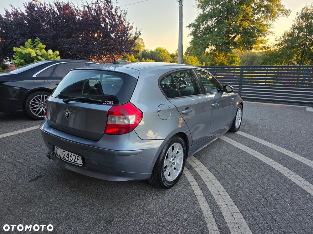 BMW Seria 1 120i - 3