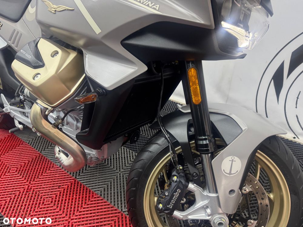 Moto Guzzi V100 Mandello - 36