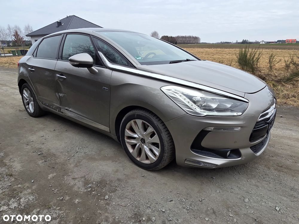 Citroën DS5 HDi 165 Chic - 2