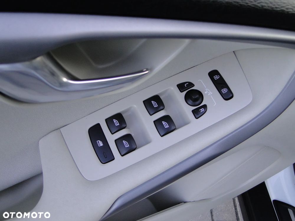 Volvo V40 Cross Country D3 Ocean Race - 14